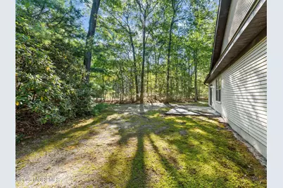 636 Petunia Lane S, Whiting, NJ 08759 - Photo 27