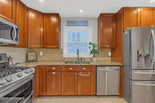 75 Woodmere Dr, Sayreville, NJ 08859 - Photo 25