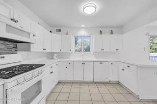 109 Dennis Dr, Brick, NJ 08724 - Photo 17