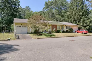 4 California Dr, Whiting, NJ 08759 - Photo 3