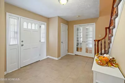 9 Donald Avenue, Kendall Park, NJ 08824 - Photo 17