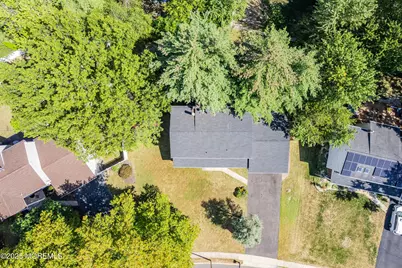 9 Donald Avenue, Kendall Park, NJ 08824 - Photo 19