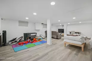 227 Chatham Ave, Oakhurst, NJ 07755 - Photo 23