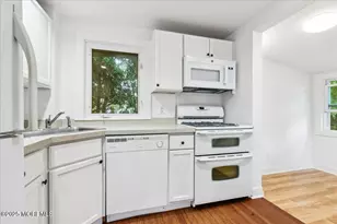 405 10th Ave, Belmar, NJ 07719 - Photo 45