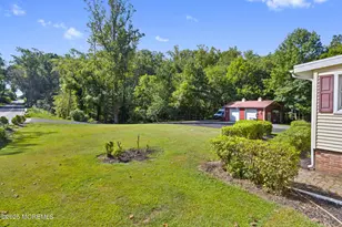 106 Holmes Mill Rd, Cream Ridge, NJ 08514 - Photo 41