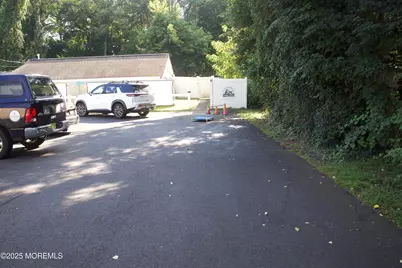 150 Magnolia Lane, Middletown, NJ 07748 - Photo 7