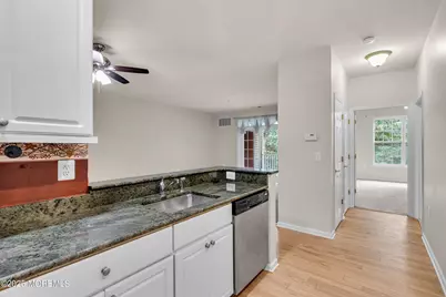 425 Sophee Lane, Lakewood, NJ 08701 - Photo 9