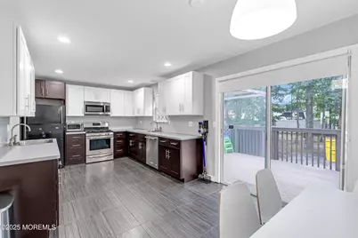 437 Rose Court, Lakewood, NJ 08701 - Photo 17