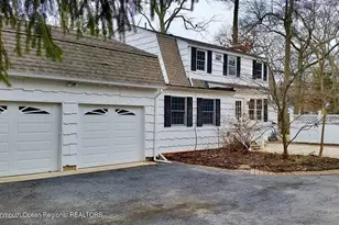 198 Elmwood Rd, Oakhurst, NJ 07755 - Photo 5