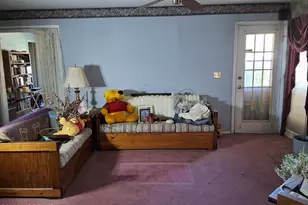 374 Hampton Pl, Morganville, NJ 07751 - Photo 5