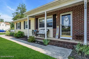 124 Oakwood Pl, Forked River, NJ 08731 - Photo 3