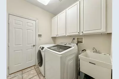 142 Scarborough Way, Marlboro Township, NJ 07746 - Photo 17