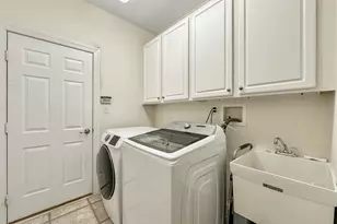 142 Scarborough Way, Marlboro Township, NJ 07746 - Photo 17