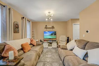 9 Hawk Court, Howell Township, NJ 07731 - Photo 7