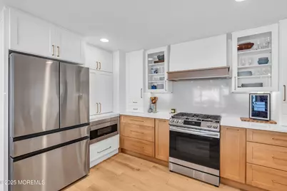 17 Winding Brook Way, Middletown, NJ 07748 - Photo 9