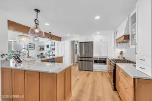 17 Winding Brook Way, Middletown, NJ 07748 - Photo 7