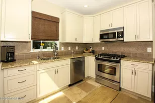 141 Plumstead Dr, Freehold, NJ 07728 - Photo 3