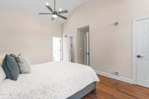 8 Chesapeake Rd, Manalapan Township, NJ 07726 - Photo 27