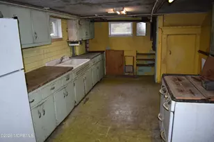 16 Robertsville Rd, Freehold, NJ 07728 - Photo 25