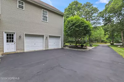 8 Iroquois Court, Colts Neck Township, NJ 07722 - Photo 45