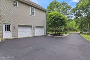 8 Iroquois Ct, Colts Neck Township, NJ 07722 - Photo 45