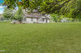 228 Paint Island Springs Rd, Clarksburg, NJ 08510 - Photo 33