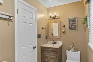 20 Brookwood Dr, Freehold, NJ 07728 - Photo 19