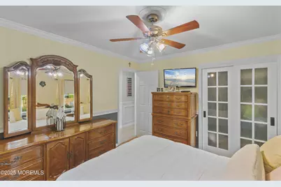 20 Brookwood Drive, Freehold, NJ 07728 - Photo 17