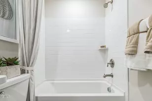 42 Victoria Gdns Sq, Neptune Township, NJ 07753 - Photo 29