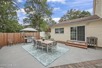 11 Oxford Road, Manalapan Township, NJ 07726 - Photo 45