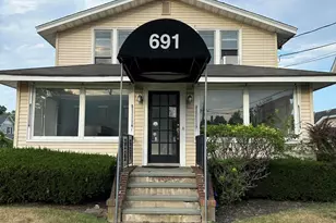 691 Broad St, Shrewsbury, NJ 07702 - Photo 1