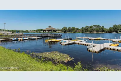 612A Lake Point Drive, Lakewood, NJ 08701 - Photo 15