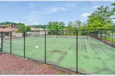 315 Wellington Place, Aberdeen Township, NJ 07747 - Photo 19