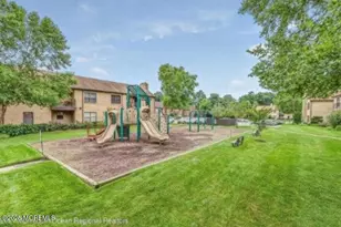 315 Wellington Pl, Aberdeen Township, NJ 07747 - Photo 19