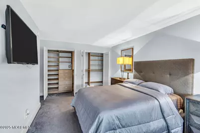 28 Riverside Avenue #2G, Red Bank, NJ 07701 - Photo 5