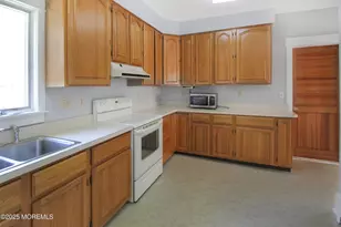 17 Seward Ave, Toms River Township, NJ 08753 - Photo 23