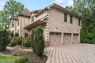 33 Harbor Rd, Morganville, NJ 07751 - Photo 5