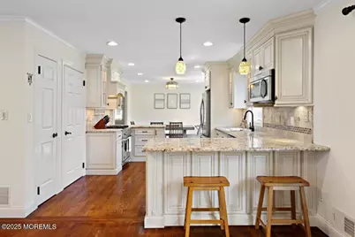 64 Woodcrest Drive, Freehold, NJ 07728 - Photo 17