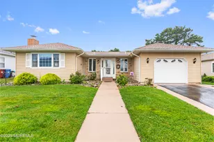 51 Trent Dr, Toms River Township, NJ 08757 - Photo 1