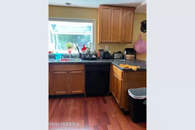 80 Jackson Street, Freehold, NJ 07728 - Photo 7