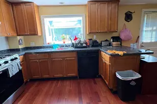 80 Jackson St, Freehold, NJ 07728 - Photo 5