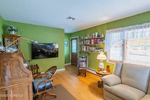 806 W Farms Rd, Howell Township, NJ 07731 - Photo 3