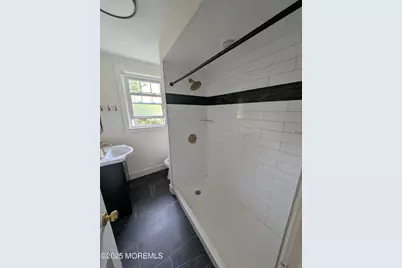 180 Hudson Avenue, Red Bank, NJ 07701 - Photo 11
