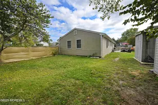 60 N Main Street N, Farmingdale, NJ 07727 - Photo 15