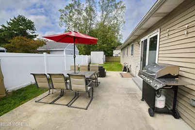 60 N Main Street N, Farmingdale, NJ 07727 - Photo 13