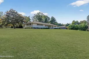 8 Lake Dr, Freehold, NJ 07728 - Photo 27