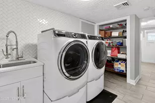 8 Lake Dr, Freehold, NJ 07728 - Photo 63