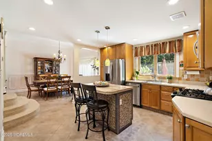 4 Vicksburg Dr, Manalapan Township, NJ 07726 - Photo 13