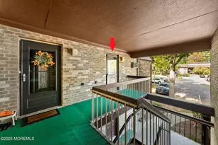 162 Cross Slope Ct, Manalapan Township, NJ 07726 - Photo 3