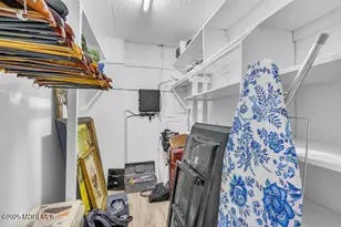 860 Lower Ferry Rd, Ewing Township, NJ 08628 - Photo 35